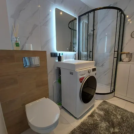 2 Bedrooms Apartment, Center, With Balconies Apartment *