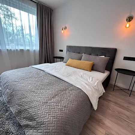 Apartment 2 Bedrooms Apartment, Center, With Balconies *
